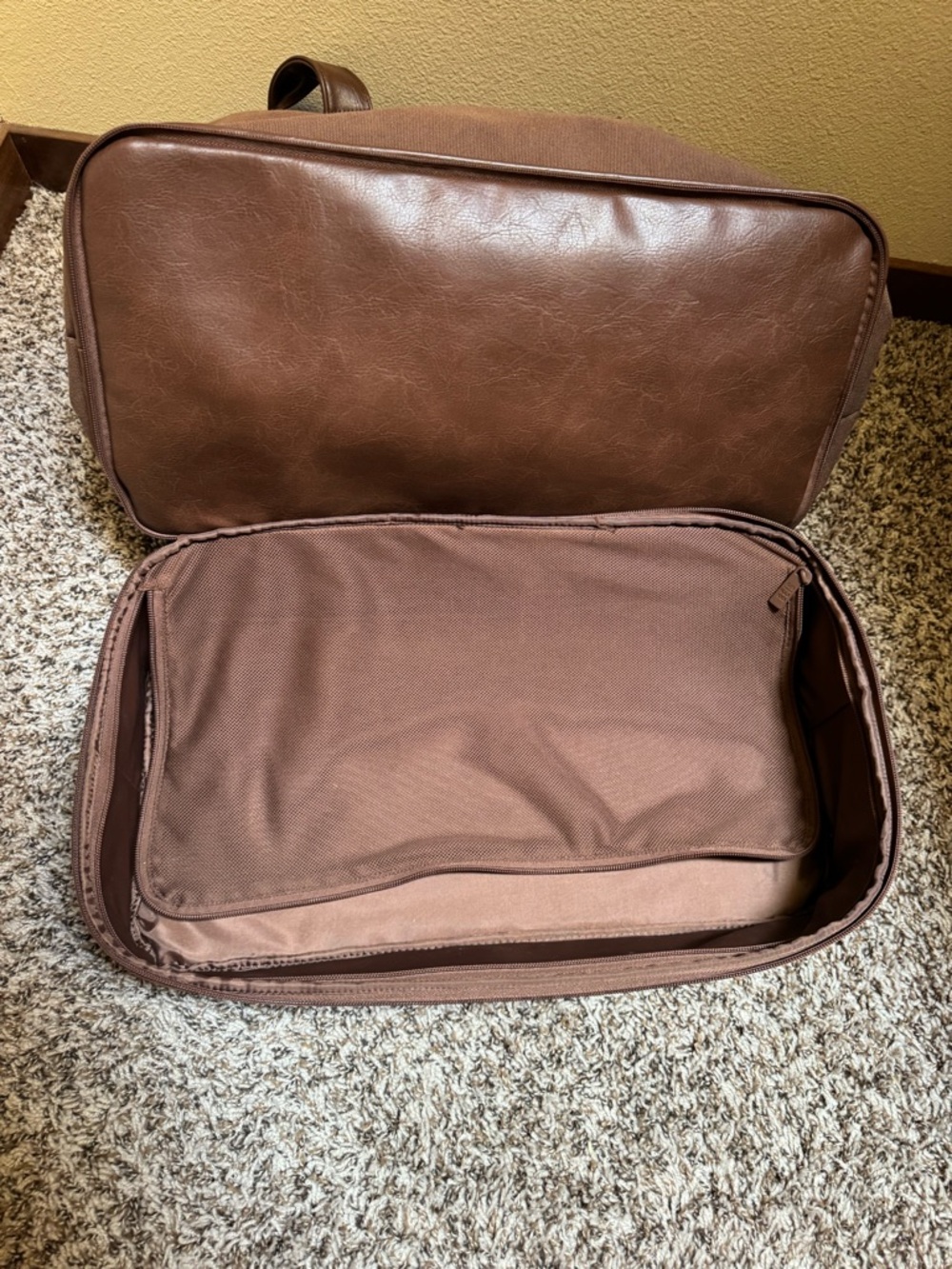 BEIS Weekender Bag - Picture 12 of 14